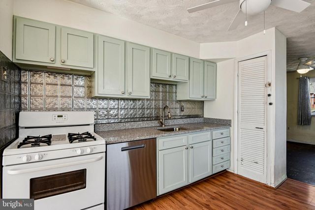 9881 LYON AVE, Laurel, MD 20723