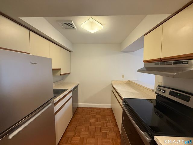 105 Tremont Avenue C, Bridgeport, CT 06606