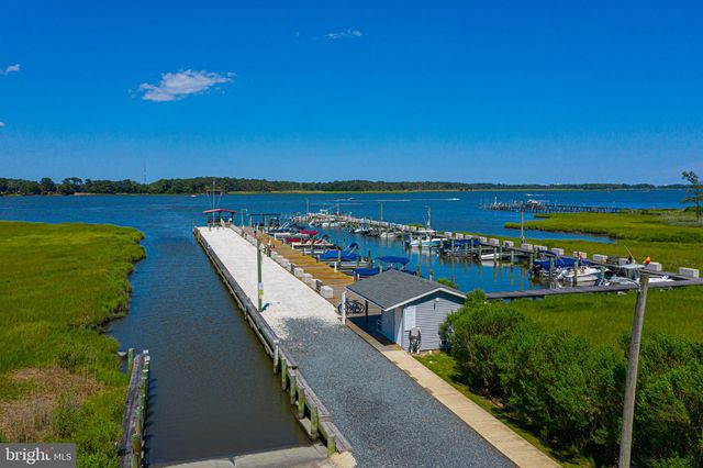 171 OCEAN OVAL DR, Berlin, MD 21811
