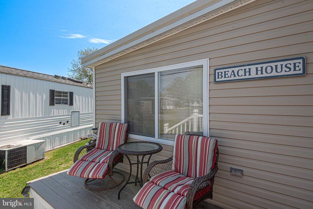 Image 27 of property listing at 171 OCEAN OVAL DR, Berlin, MD 21811