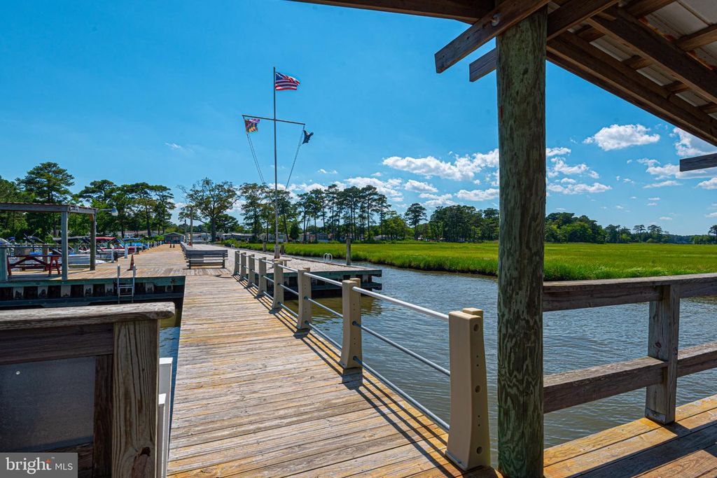 Image 38 of property listing at 171 OCEAN OVAL DR, Berlin, MD 21811
