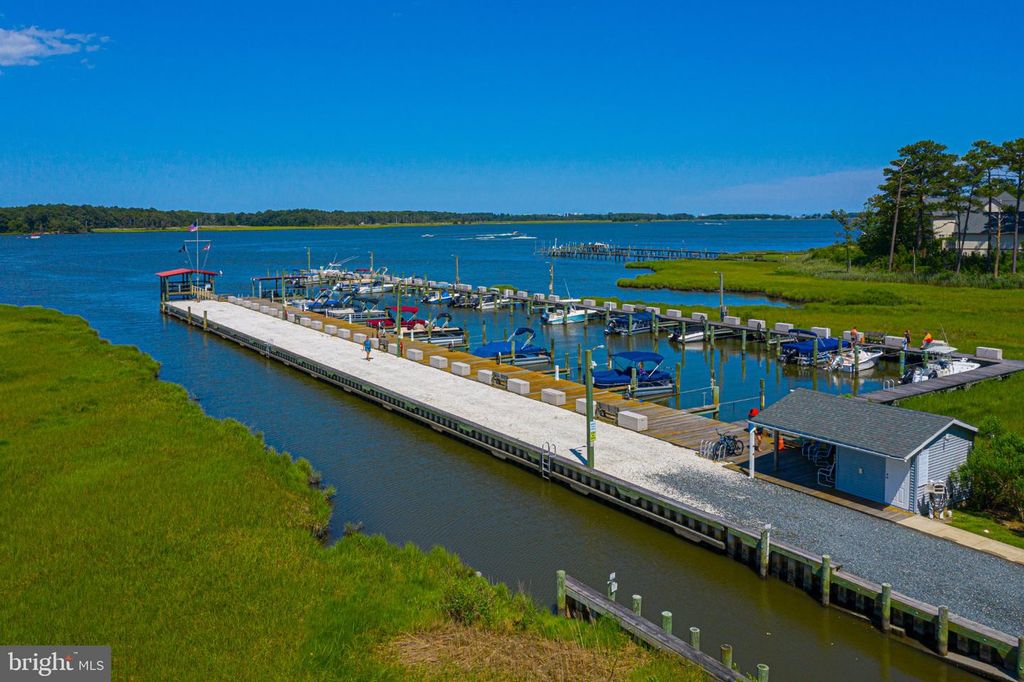 Image 60 of property listing at 171 OCEAN OVAL DR, Berlin, MD 21811
