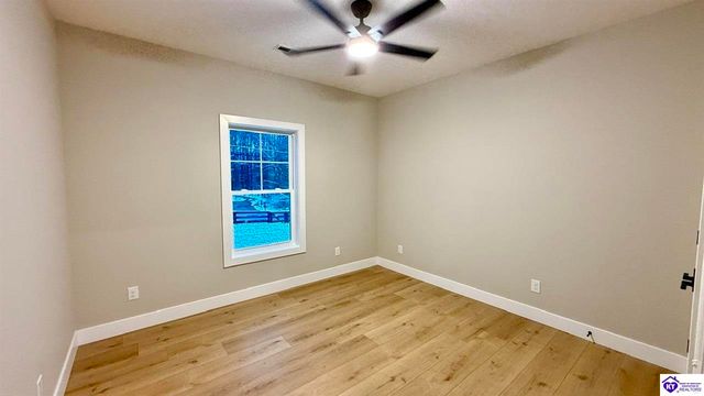 902 Silktree Circle, Elizabethtown, KY 42701