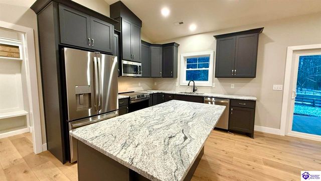 902 Silktree Circle, Elizabethtown, KY 42701