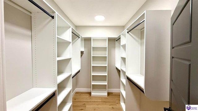 902 Silktree Circle, Elizabethtown, KY 42701