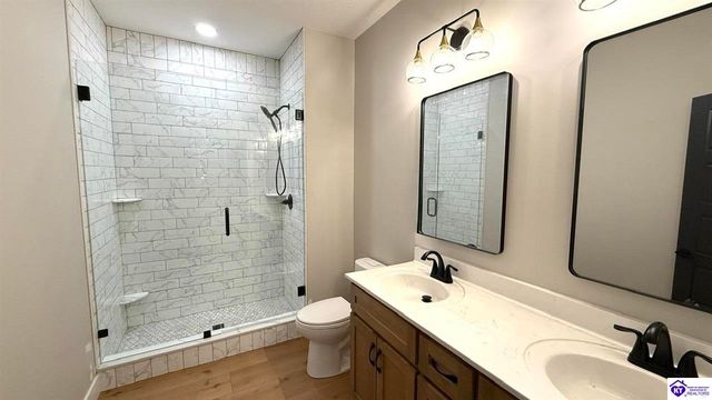 902 Silktree Circle, Elizabethtown, KY 42701