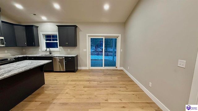 902 Silktree Circle, Elizabethtown, KY 42701