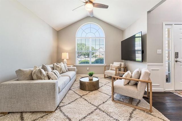 1020 Amber Leaf Court, Roswell, GA 30076
