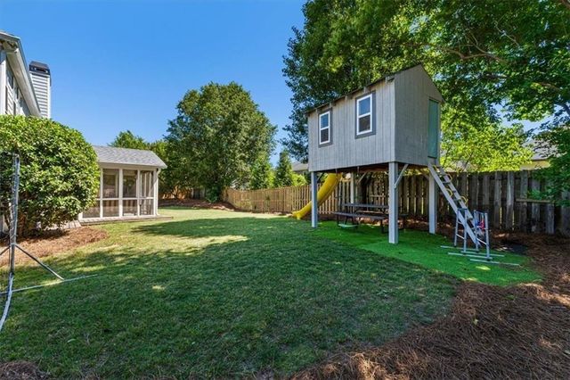 1020 Amber Leaf Court, Roswell, GA 30076