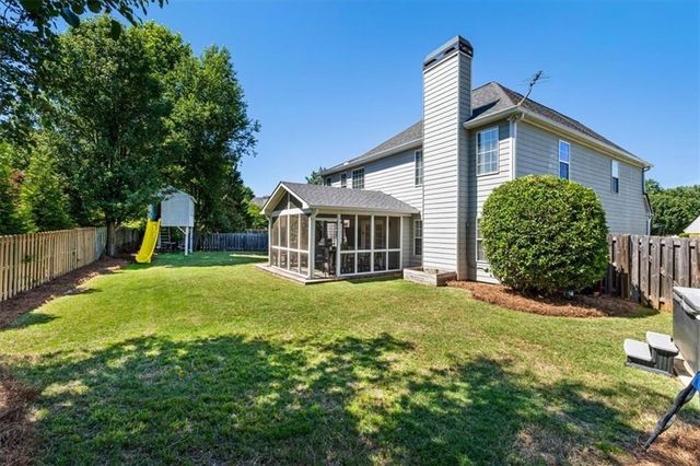 1020 Amber Leaf Court, Roswell, GA 30076