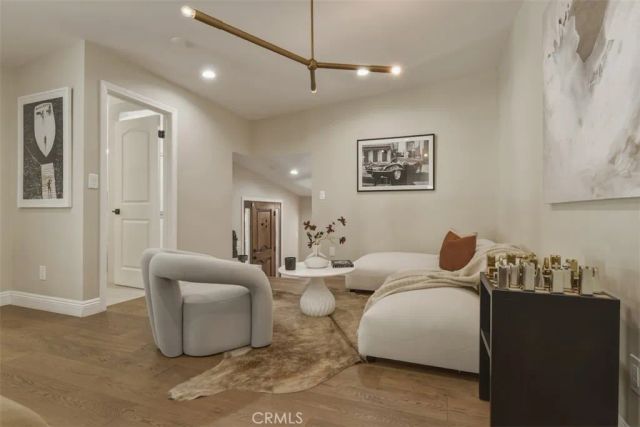 3675 Ventura Canyon, Sherman Oaks, CA 91423