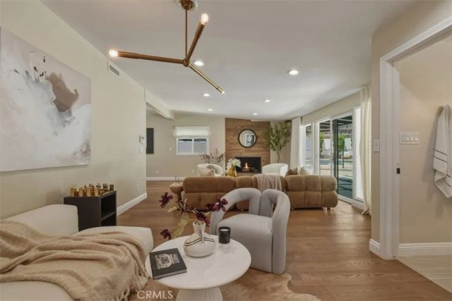 3675 Ventura Canyon, Sherman Oaks, CA 91423