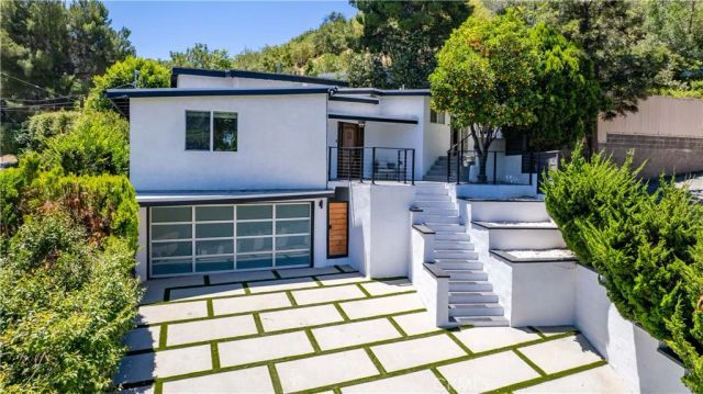 3675 Ventura Canyon, Sherman Oaks, CA 91423