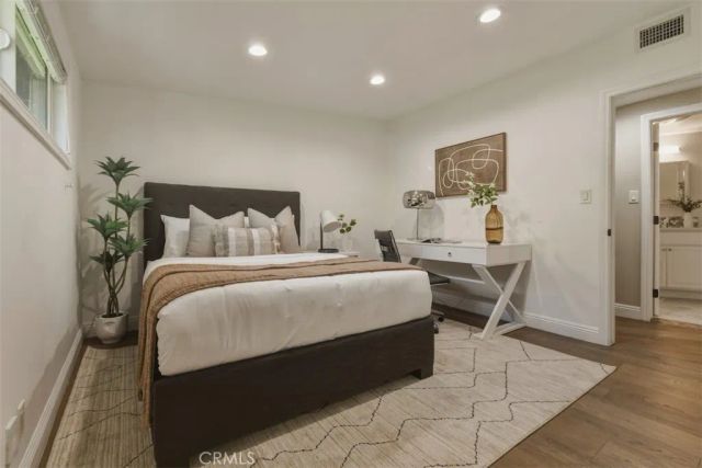 3675 Ventura Canyon, Sherman Oaks, CA 91423