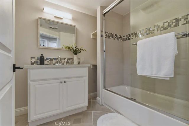 3675 Ventura Canyon, Sherman Oaks, CA 91423