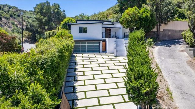 3675 Ventura Canyon, Sherman Oaks, CA 91423