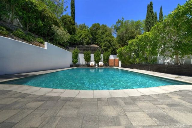 3675 Ventura Canyon, Sherman Oaks, CA 91423