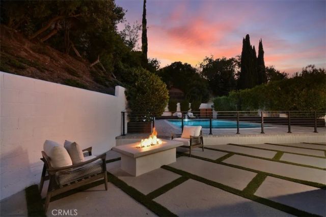 3675 Ventura Canyon, Sherman Oaks, CA 91423