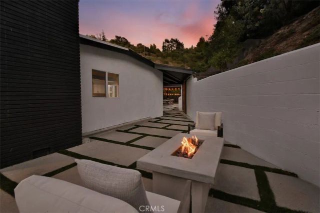 3675 Ventura Canyon, Sherman Oaks, CA 91423