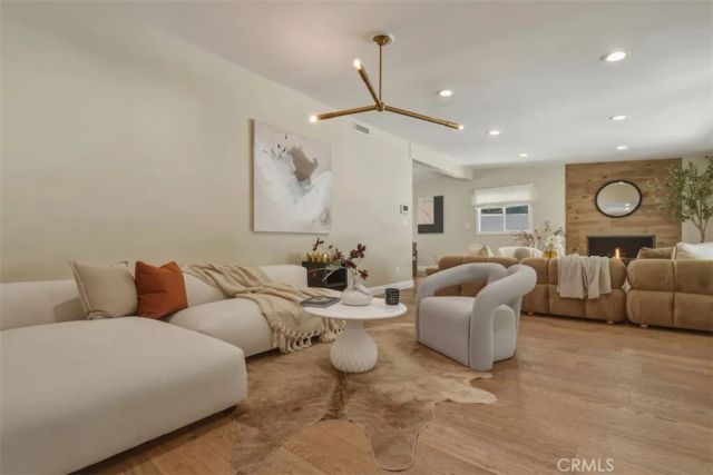 3675 Ventura Canyon, Sherman Oaks, CA 91423