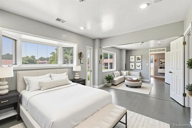 19211 Birwood Street, Detroit, MI 48221