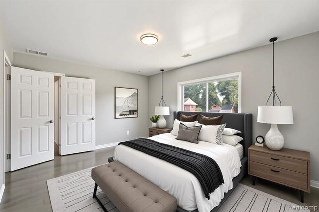 19211 Birwood Street, Detroit, MI 48221