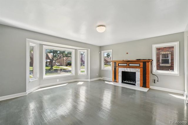 19211 Birwood Street, Detroit, MI 48221