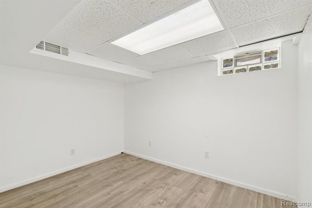 19211 Birwood Street, Detroit, MI 48221