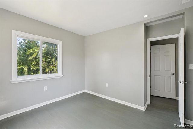 19211 Birwood Street, Detroit, MI 48221