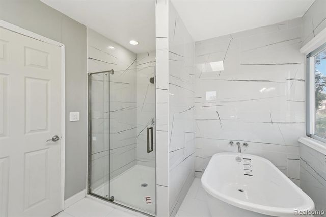 19211 Birwood Street, Detroit, MI 48221