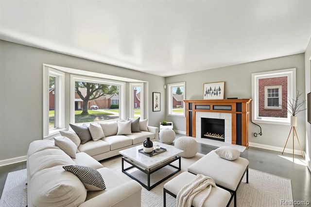 19211 Birwood Street, Detroit, MI 48221