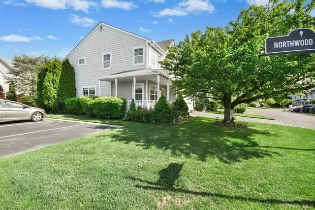 81 Sprucewood Boulevard, Central Islip, NY 11722