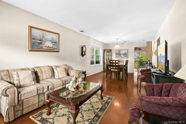 81 Sprucewood Boulevard, Central Islip, NY 11722