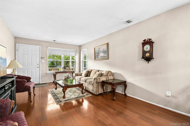 81 Sprucewood Boulevard, Central Islip, NY 11722
