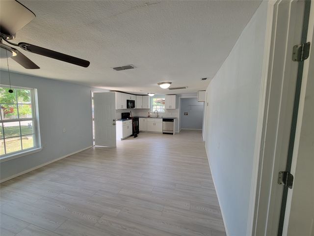 2213 Yale Street, Sansom Park, TX 76114