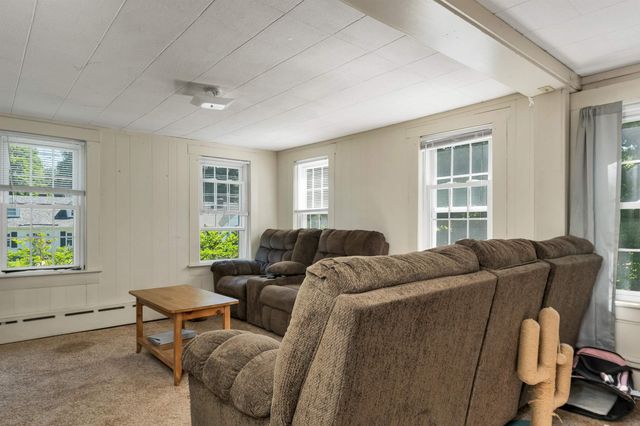 9 Crescent Street, Laconia, NH 03246