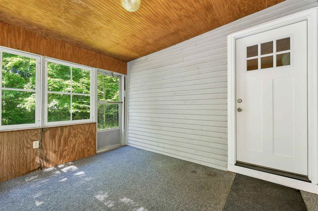 9 Crescent Street, Laconia, NH 03246