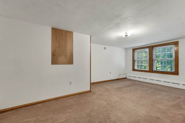 9 Crescent Street, Laconia, NH 03246