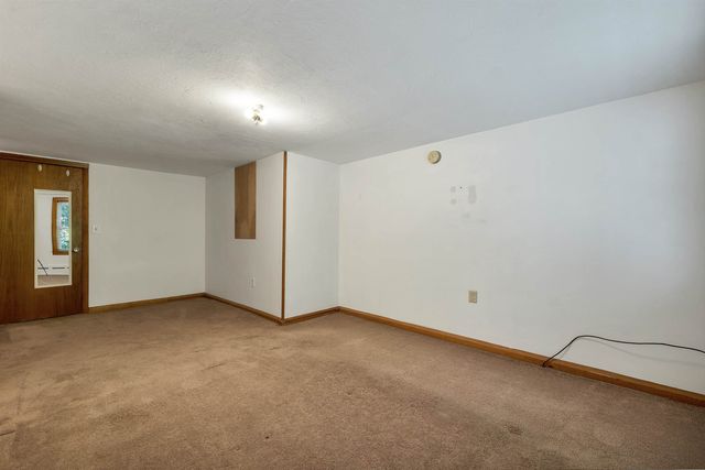 9 Crescent Street, Laconia, NH 03246
