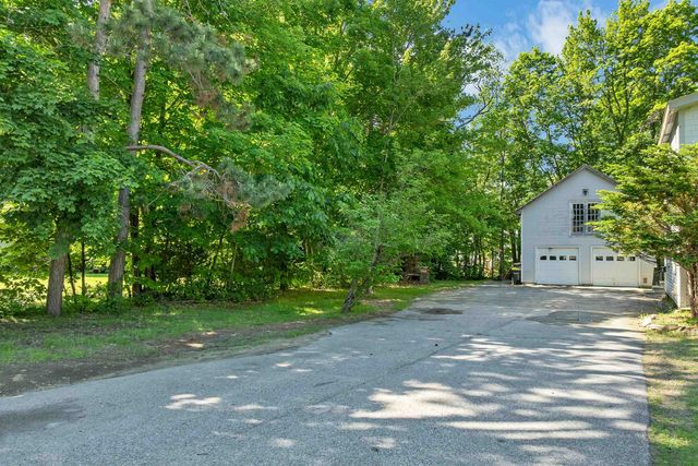 9 Crescent Street, Laconia, NH 03246