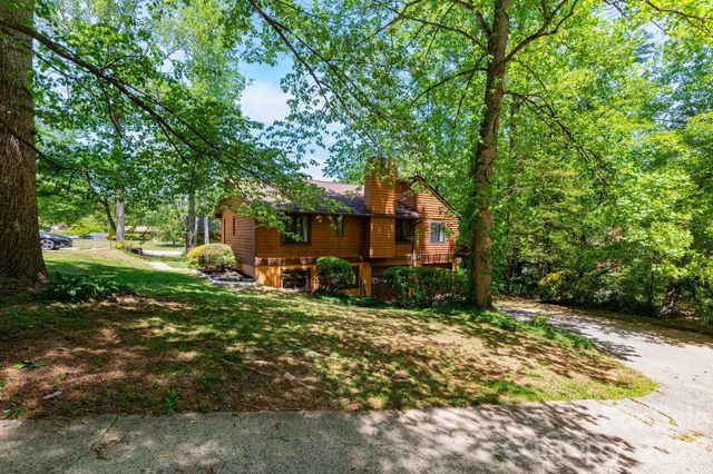 5 Wildwood Circle, Fletcher, NC 28732