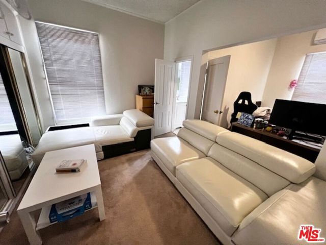 1225 S Normandie Avenue, Los Angeles, CA 90006