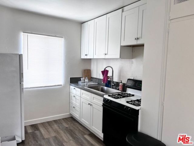 1225 S Normandie Avenue, Los Angeles, CA 90006