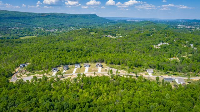 158 Cascade Drive, Rossville, GA 30741