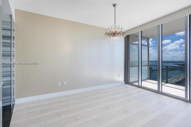 1100 Biscayne Blvd 3902, Miami, FL 33132