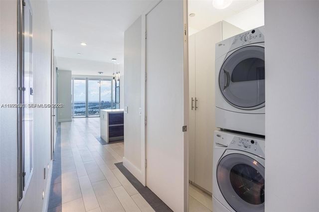 1100 Biscayne Blvd 3902, Miami, FL 33132