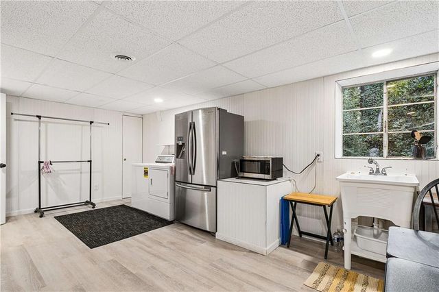 4141 Ashwoody Trail NE, Atlanta, GA 30319