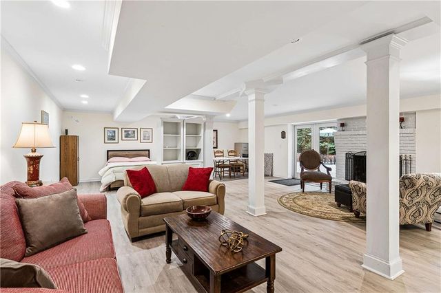 4141 Ashwoody Trail NE, Atlanta, GA 30319