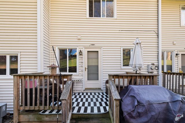 336 Holiday Circle 80, West Des Moines, IA 50265