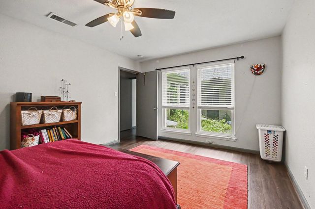 423 Merriweather Street, Houston, TX 77598